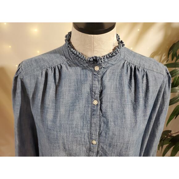 Gap Womens Long Sleeve Pintuck Button Medium Wash Chambray Denim Shirt Size L - Picture 5 of 12